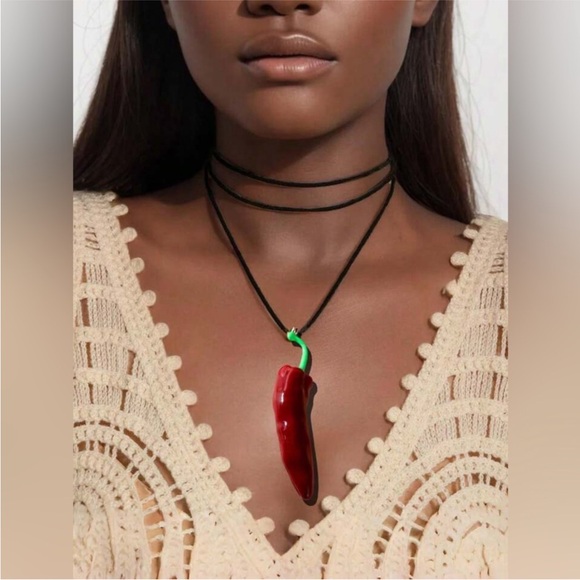 NWOT Zara Chili Pepper Pendant Necklace - Picture 3 of 12